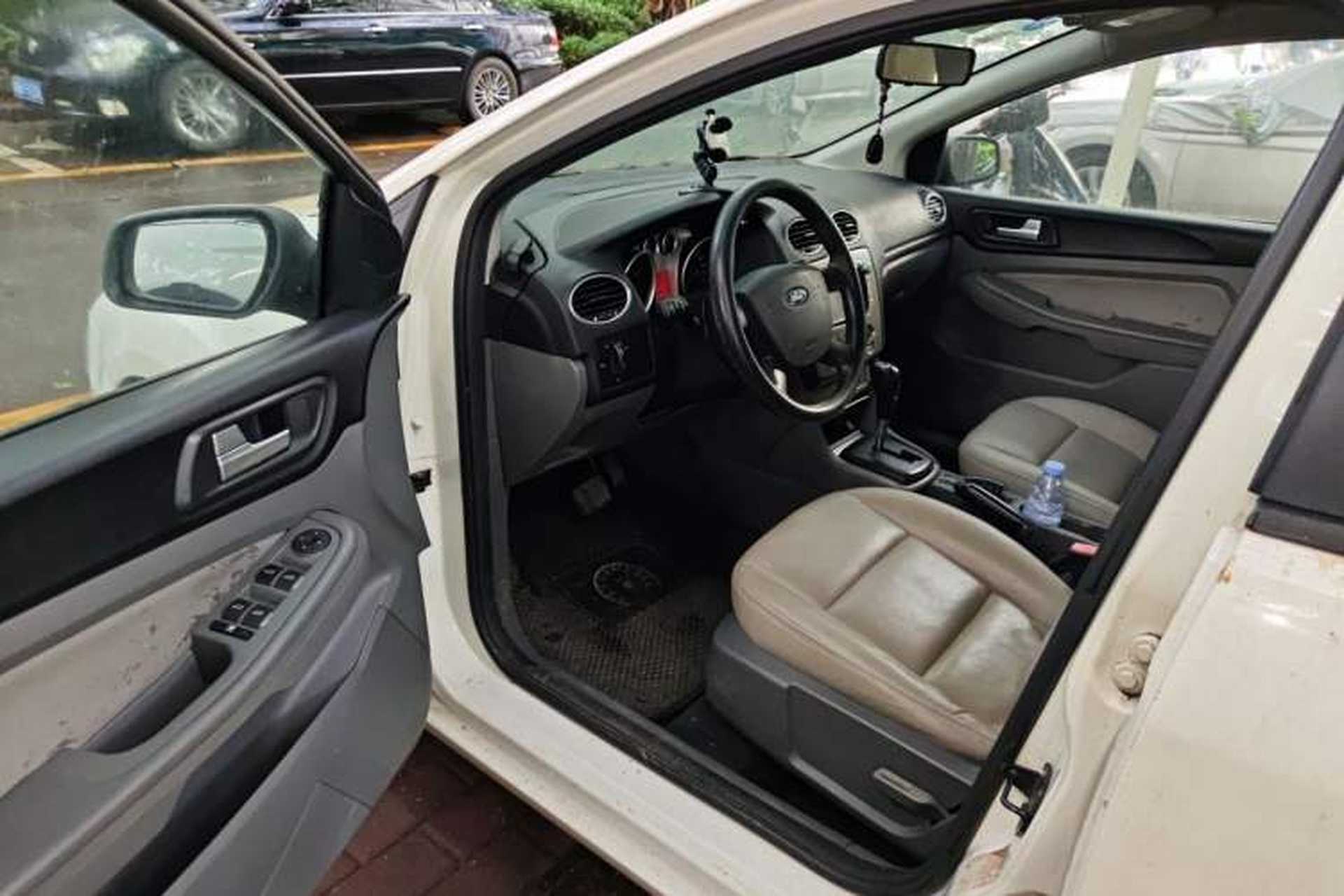 Used Ford Focus 2013 Hatchback Classic 1.8L Automatic Base Model Driver Seat