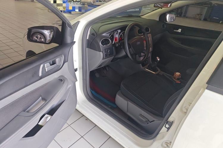 Used Ford Focus 2013 Hatchback Classic 1.8L Manual Base Model Driver Seat