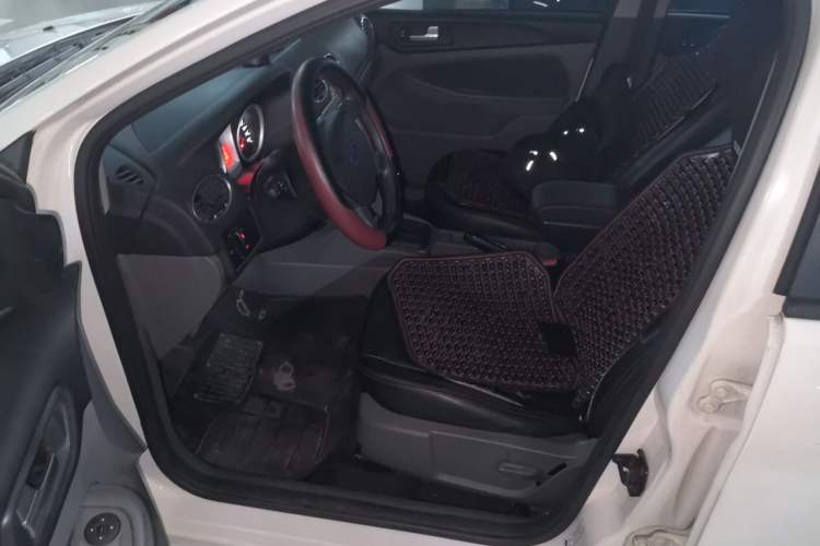 Used Ford Focus 2013 Hatchback Classic 1.8L Automatic Base Model Driver Seat