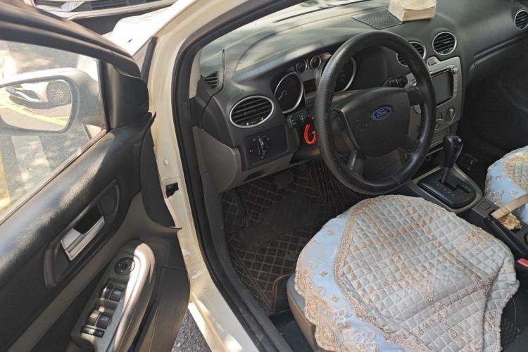 Used Ford Focus 2013 Hatchback Classic 1.8L Automatic Base Model Driver Seat