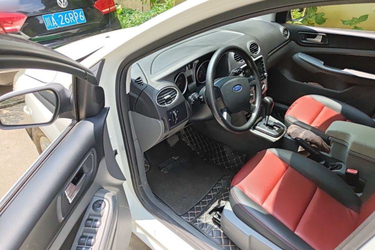 Used Ford Focus 2013 Hatchback Classic 1.8L Automatic Base Model Driver Seat