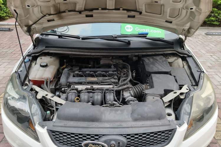 Used Ford Focus 2013 Hatchback Classic 1.8L Automatic Base Model Engine Bay