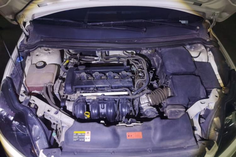 Used Ford Focus 2013 Hatchback Classic 1.8L Automatic Base Model Engine Bay