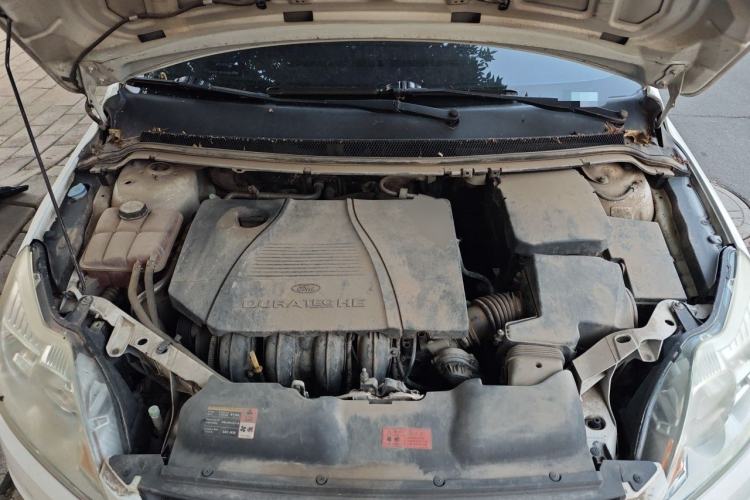 Used Ford Focus 2013 Sedan Classic 1.8L Manual Fashion Edition Engine Bay