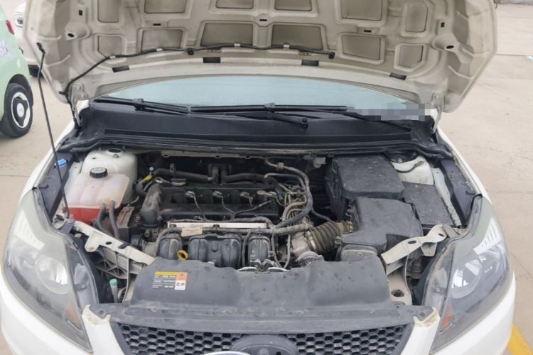 Used Ford Focus 2013 Hatchback Classic 1.8L Manual Base Model Engine Bay