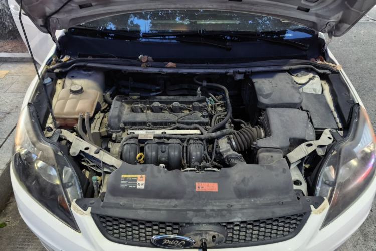 Used Ford Focus 2013 Hatchback Classic 1.8L Manual Base Model Engine Bay