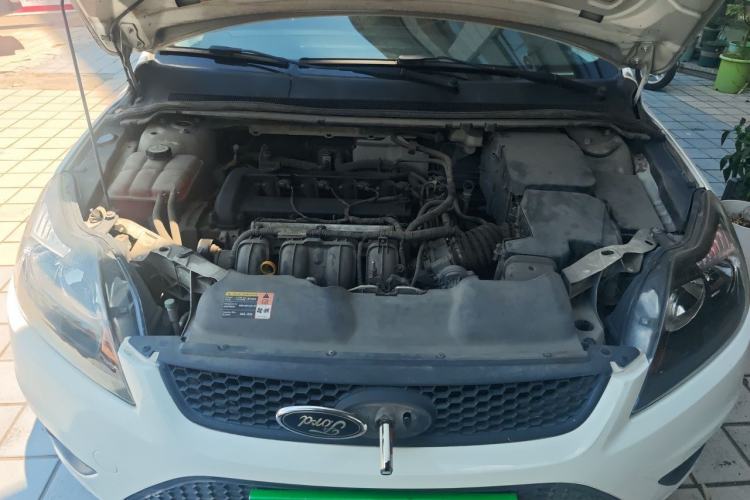 Used Ford Focus 2013 Hatchback Classic 1.8L Automatic Base Model Engine Bay