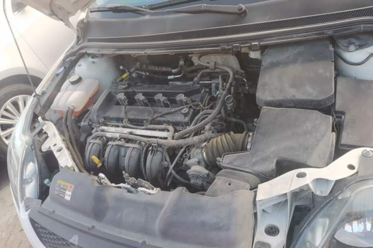 Used Ford Focus 2013 Hatchback Classic 1.8L Automatic Base Model Engine Bay