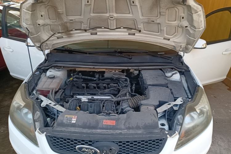 Used Ford Focus 2013 Hatchback Classic 1.8L Automatic Base Model Engine Bay