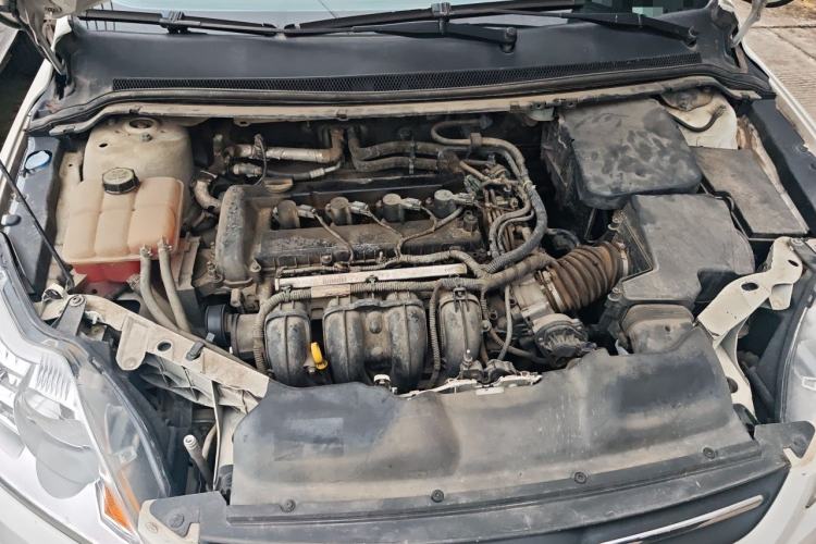 Used Ford Focus 2013 Sedan Classic 1.8L Manual Base Model Engine Bay