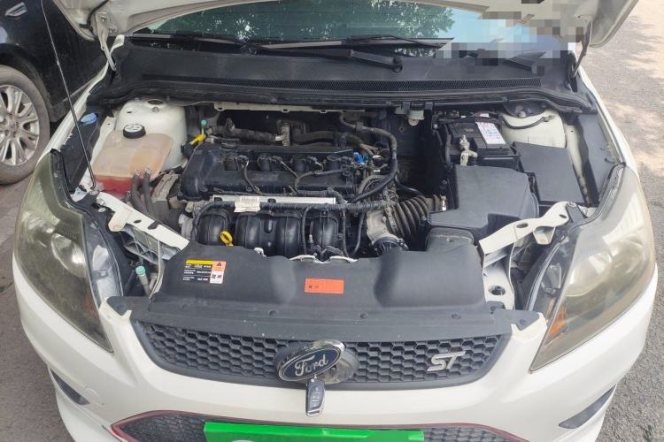 Used Ford Focus 2013 Hatchback Classic 1.8L Manual Base Model Engine Bay