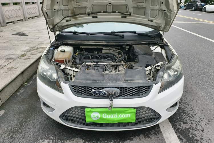 Used Ford Focus 2013 Hatchback Classic 1.8L Automatic Base Model Engine Bay