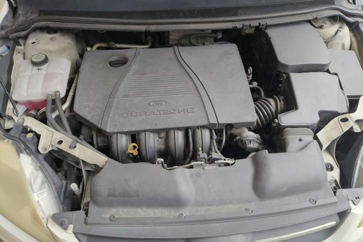 Used Ford Focus 2013 Sedan Classic 1.8L Automatic Fashion Edition Engine Bay