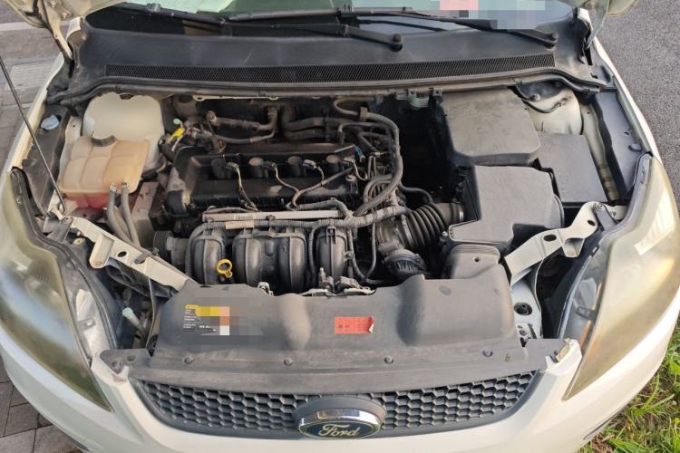 Used Ford Focus 2013 Hatchback Classic 1.8L Manual Base Model Engine Bay