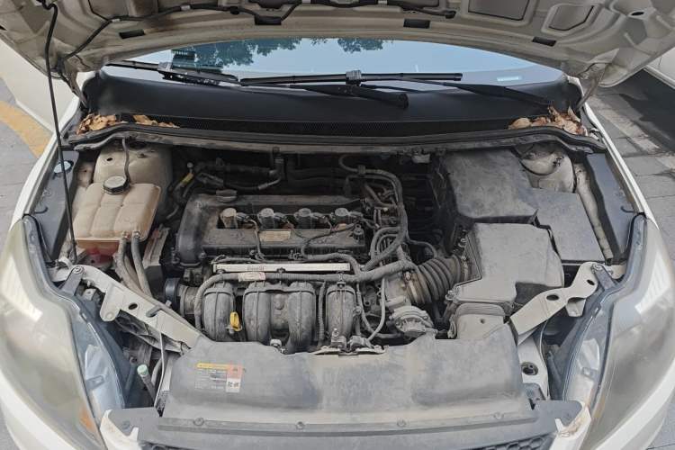 Used Ford Focus 2013 Hatchback Classic 1.8L Manual Base Model Engine Bay