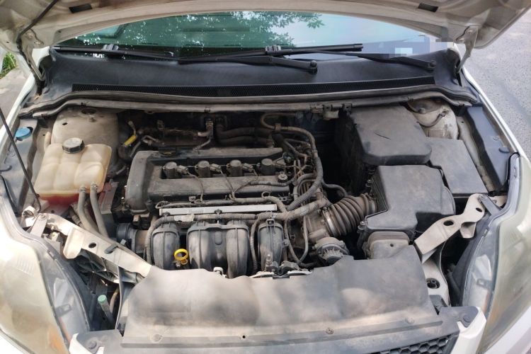 Used Ford Focus 2013 Hatchback Classic 1.8L Manual Base Model Engine Bay