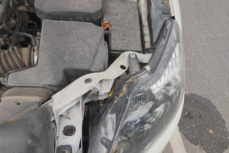 Used Ford Focus 2013 Hatchback Classic 1.8L Manual Base Model Engine Bay Left