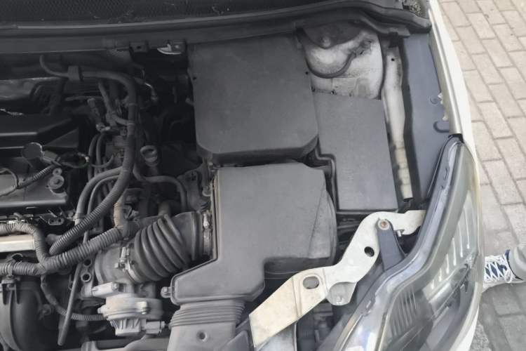 Used Ford Focus 2013 Hatchback Classic 1.8L Automatic Base Model Engine Bay Left