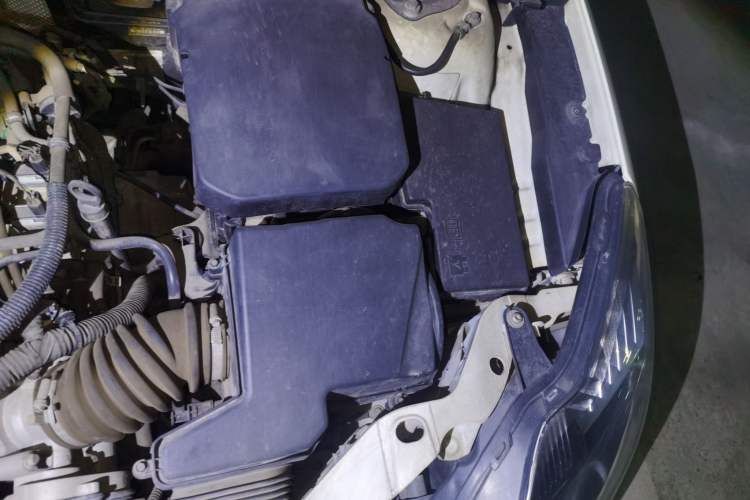 Used Ford Focus 2013 Hatchback Classic 1.8L Automatic Base Model Engine Bay Left