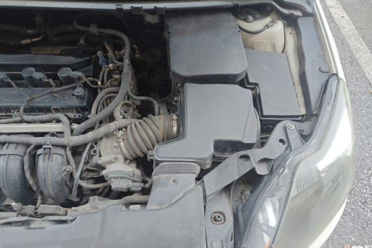 Used Ford Focus 2013 Hatchback Classic 1.8L Manual Base Model Engine Bay Left
