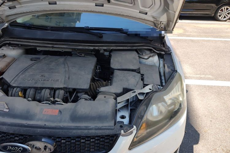 Used Ford Focus 2013 Hatchback Classic 1.8L Automatic Fashion Edition Engine Bay Left