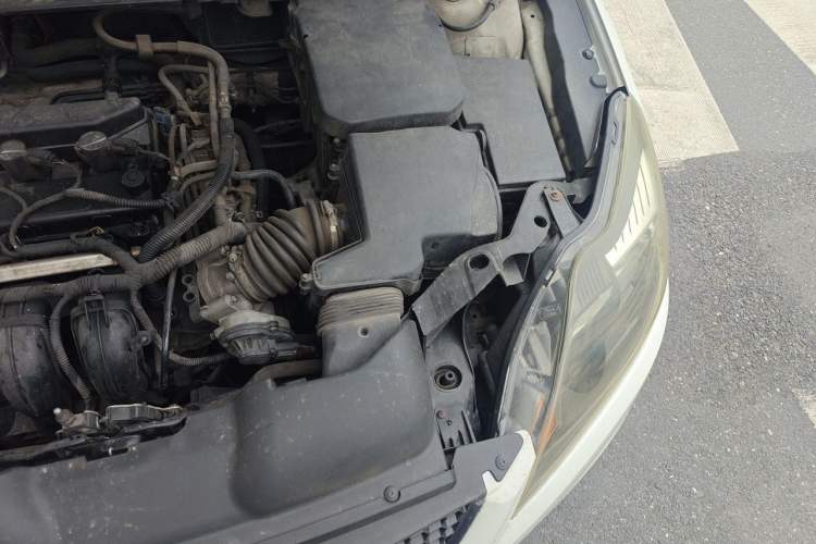 Used Ford Focus 2013 Hatchback Classic 1.8L Manual Base Model Engine Bay Left