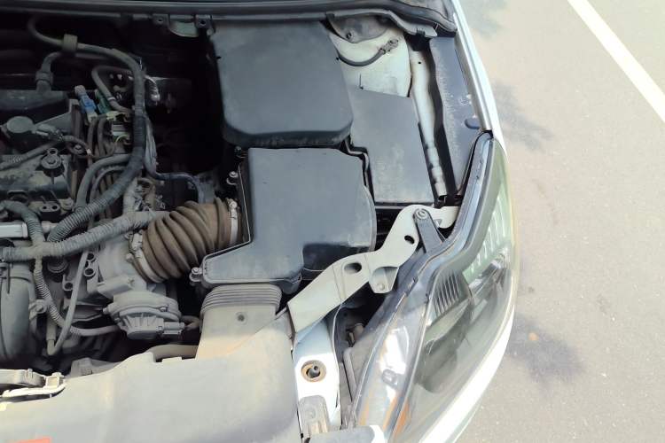 Used Ford Focus 2013 Hatchback Classic 1.8L Manual Base Model Engine Bay Left