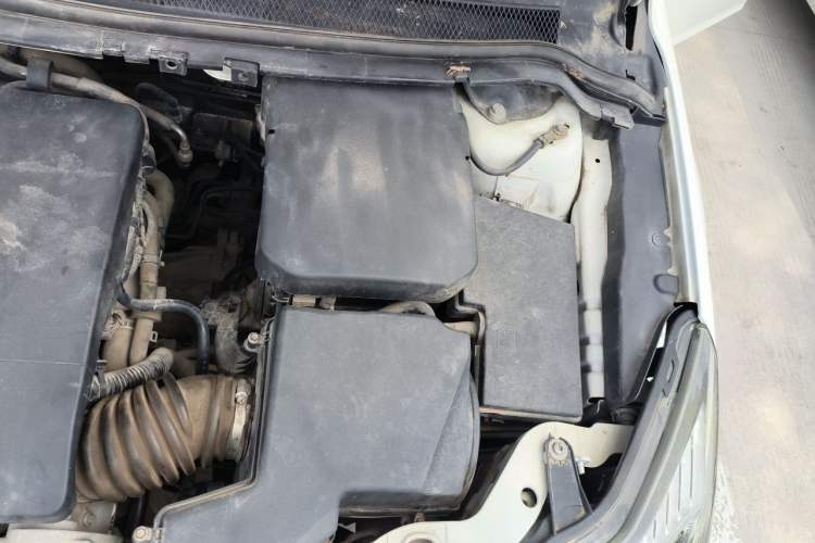 Used Ford Focus 2013 Hatchback Classic 1.8L Manual Fashion Edition Engine Bay Left