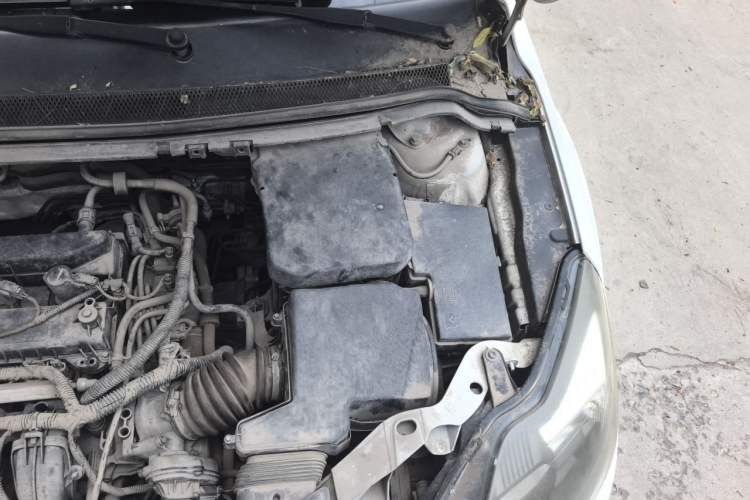 Used Ford Focus 2013 Hatchback Classic 1.8L Manual Base Model Engine Bay Left