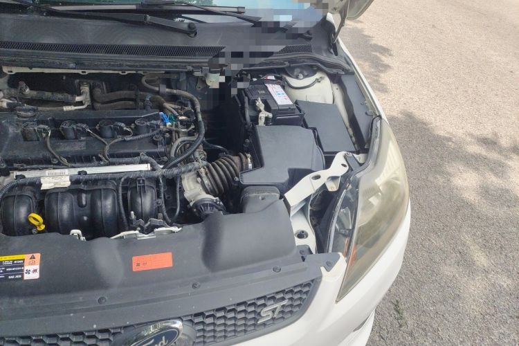 Used Ford Focus 2013 Hatchback Classic 1.8L Manual Base Model Engine Bay Left