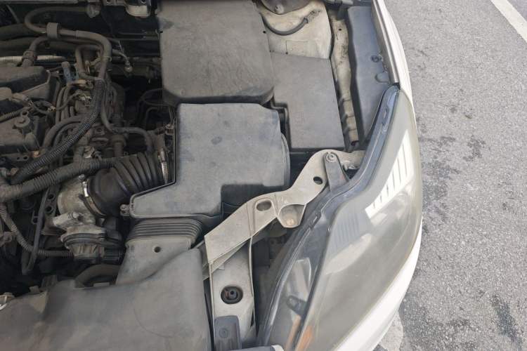 Used Ford Focus 2013 Hatchback Classic 1.8L Manual Base Model Engine Bay Left