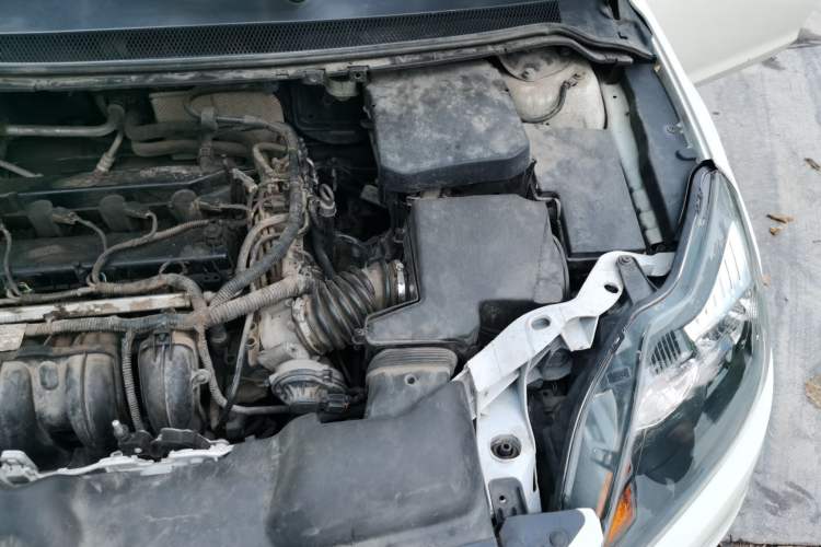 Used Ford Focus 2013 Hatchback Classic 1.8L Automatic Fashion Edition Engine Bay Left