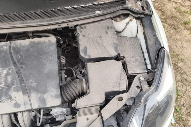 Used Ford Focus 2013 Hatchback Classic 1.8L Automatic Fashion Edition Engine Bay Left