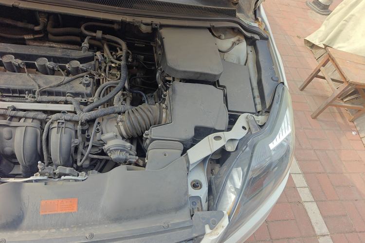 Used Ford Focus 2013 Hatchback Classic 1.8L Manual Base Model Engine Bay Left