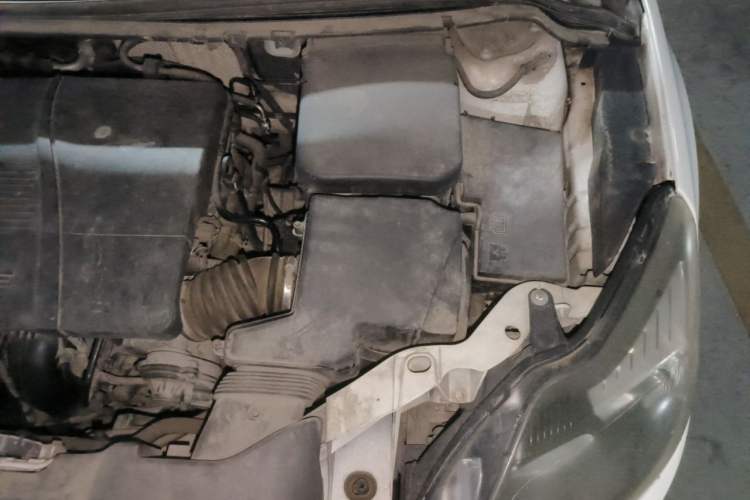 Used Ford Focus 2013 Hatchback Classic 1.8L Automatic Base Model Engine Bay Left