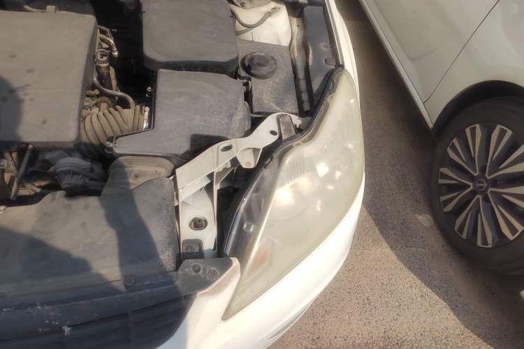 Used Ford Focus 2013 Sedan Classic 1.8L Automatic Fashion Edition Engine Bay Left