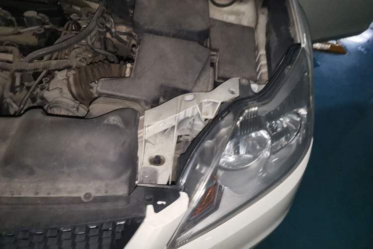 Used Ford Focus 2013 Hatchback Classic 1.8L Automatic Millionth Anniversary Edition Engine Bay Left