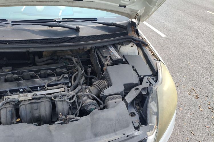Used Ford Focus 2013 Hatchback Classic 1.8L Automatic Millionth Anniversary Edition Engine Bay Left