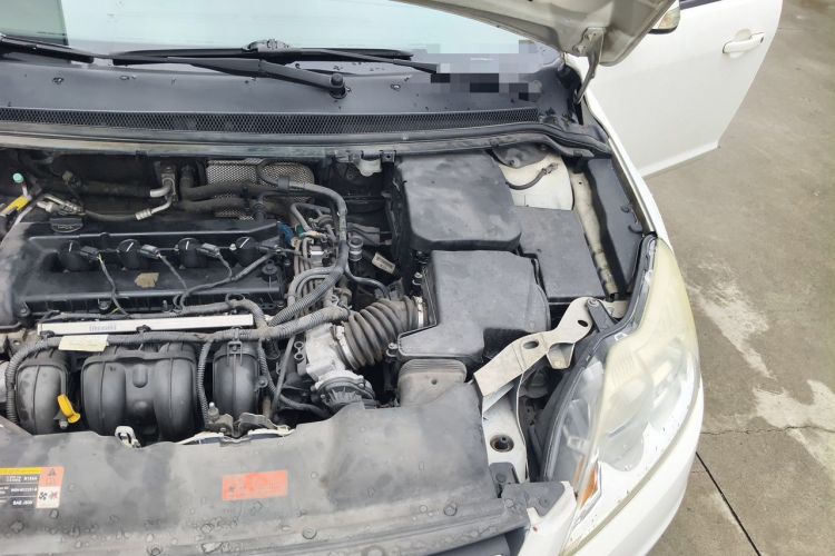 Used Ford Focus 2013 Sedan Classic 1.8L Automatic Base Model Engine Bay Left