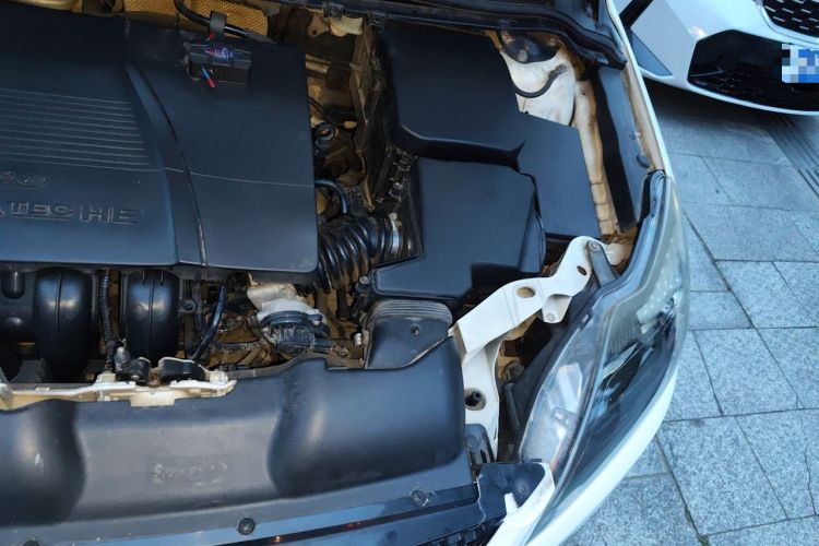 Used Ford Focus 2013 Hatchback Classic 1.8L Automatic Fashion Edition Engine Bay Left