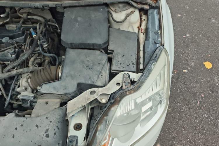 Used Ford Focus 2013 Sedan Classic 1.8L Automatic Base Model Engine Bay Left