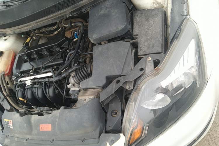 Used Ford Focus 2013 Hatchback Classic 1.8L Manual Base Model Engine Bay Left