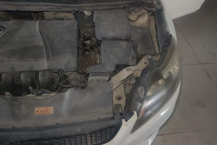 Used Ford Focus 2013 Hatchback Classic 1.8L Automatic Fashion Edition Engine Bay Left