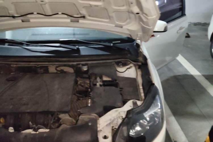 Used Ford Focus 2013 Hatchback Classic 1.8L Automatic Fashion Edition Engine Bay Left