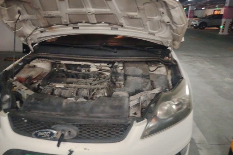 Used Ford Focus 2013 Hatchback Classic 1.8L Automatic Base Model Engine Bay Left