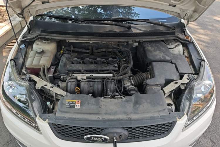 Used Ford Focus 2013 Hatchback Classic 1.8L Manual Base Model Engine Bay