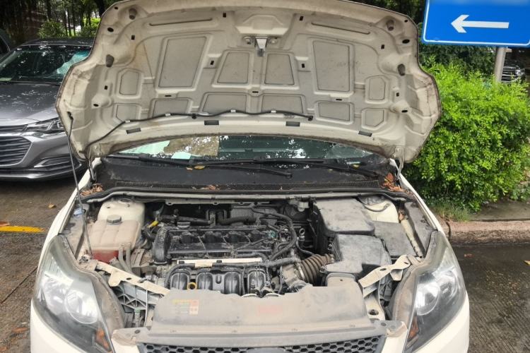 Used Ford Focus 2013 Hatchback Classic 1.8L Automatic Base Model Engine Bay