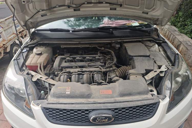 Used Ford Focus 2013 Hatchback Classic 1.8L Manual Base Model Engine Bay