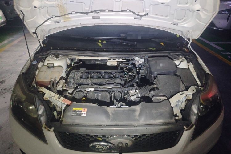 Used Ford Focus 2013 Hatchback Classic 1.8L Automatic Base Model Engine Bay