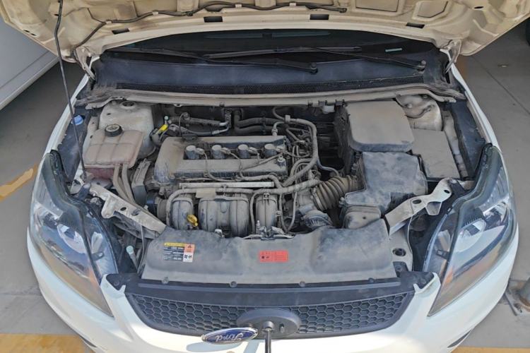 Used Ford Focus 2013 Hatchback Classic 1.8L Manual Base Model Engine Bay